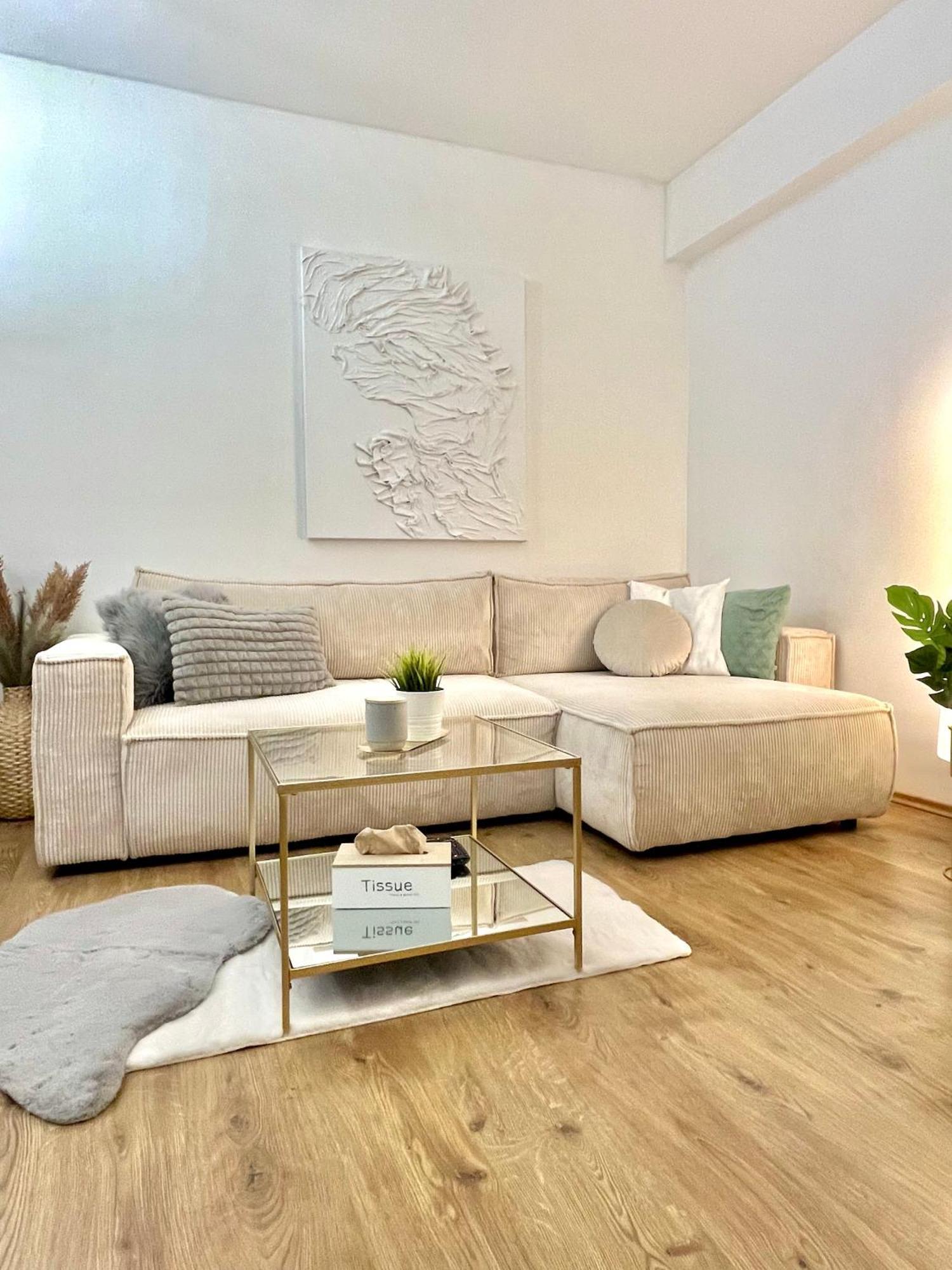 Urban Jungle Apartment Old Town Air Conditioned Bratislava Buitenkant foto